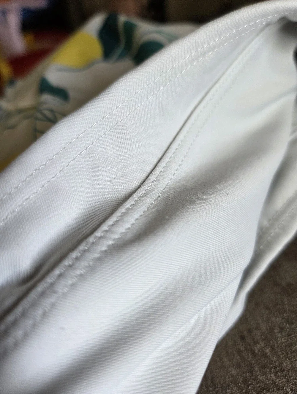Oiselle Special Edition Roga Running Shorts White Green Lemon Print Size 4 - Picture 14 of 14